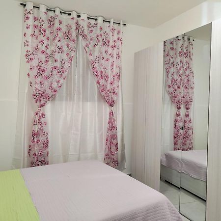 Lovely Appartment Near Como Casnate Con Bernate Esterno foto